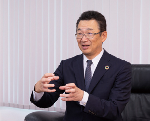  Eiji Toba