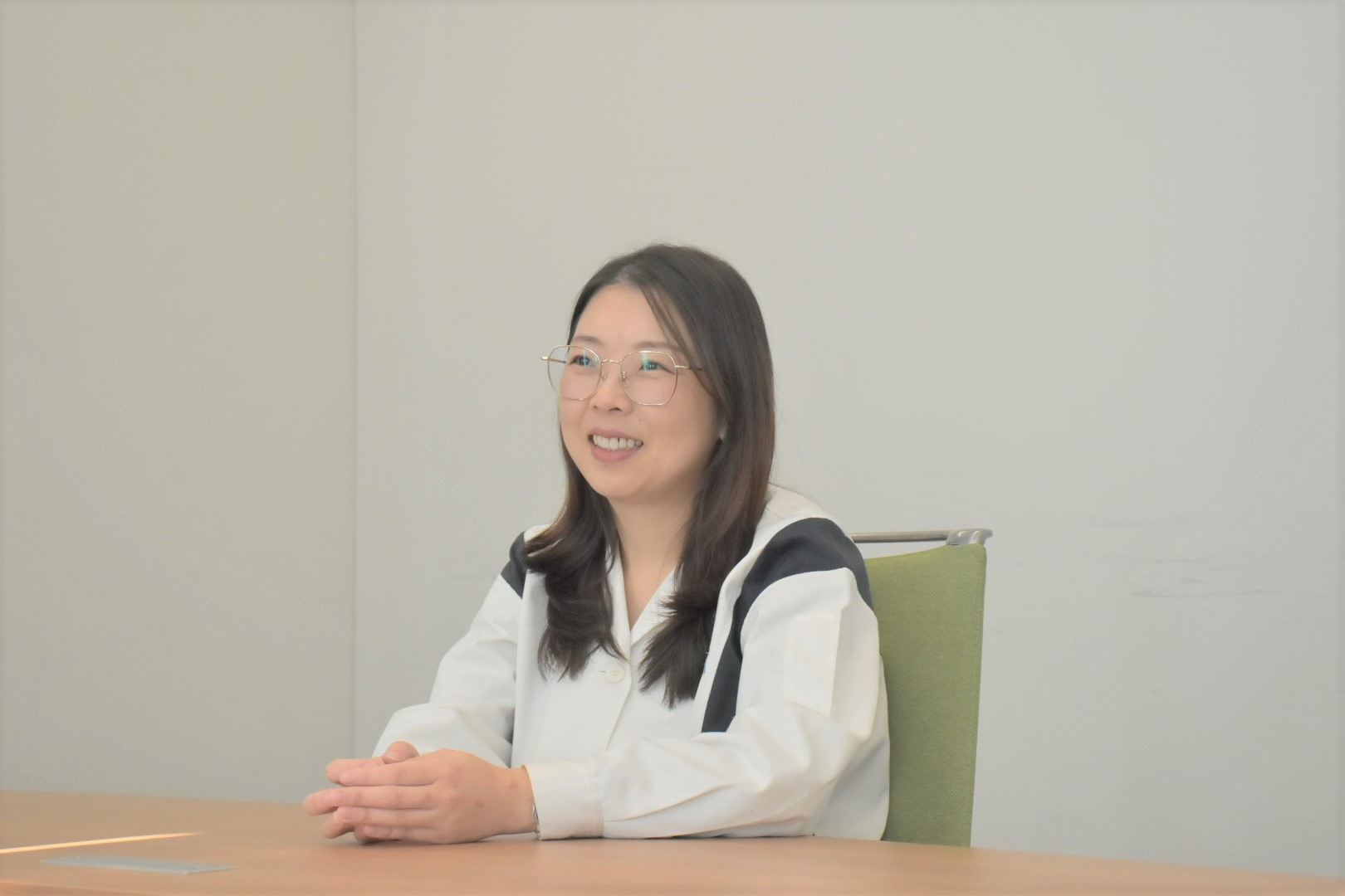 インタビューの様子